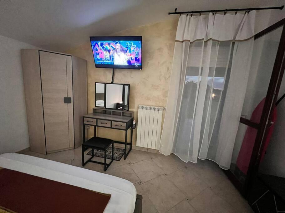 Attico Con Terrazzo Fibi Apartment *