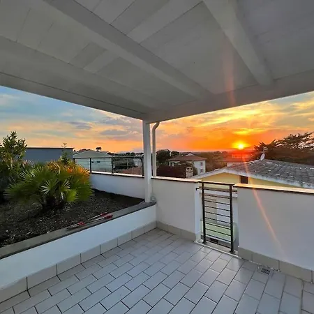 Appartamento Attico Con Terrazzo Fibi Ortona Exterior photo