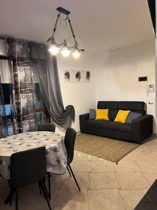 Attico Con Terrazzo Fibi Apartamento Ortona
